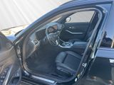 BMW 330 e Touring AHK LED HUD Kamera ACC Sportsitze