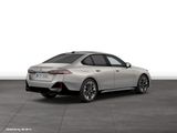 BMW 550e xDrive Limousine