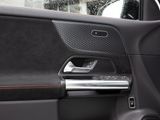 MERCEDES-BENZ EQA 350 4M , AMG NIGHT SPUR PANO STANDH AHK PDC