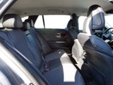 MERCEDES-BENZ C 220 d T //  AVANTGARDE MEMO AHK DISTR KAMERA