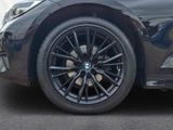 BMW 318 i Limousine Park-Assistent LED Navi PDC SHZ