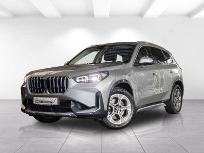 BMW X1 23ixLine+AHK+Panorama+Navi+HUD+LED+RFK+PDCv+h