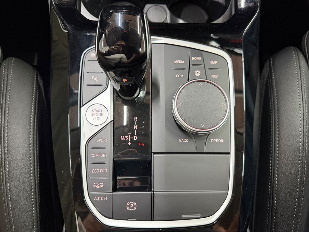 BMW X3 xDrive20d SHZ+AHK+HIFI+AppleCarplay+DAB