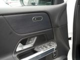 MERCEDES-BENZ GLB 180 , NIGHT PROGRESSIVE AHK DISTR KAMERA PDC