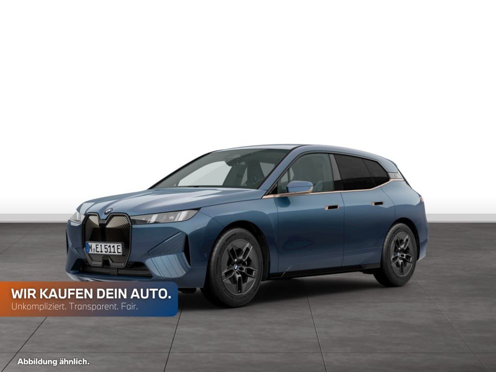 BMW iX xDrive45 