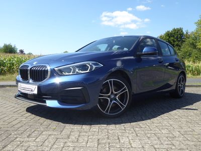 BMW 118 i Advantage Navi LED PDC DAB Sitzheizung