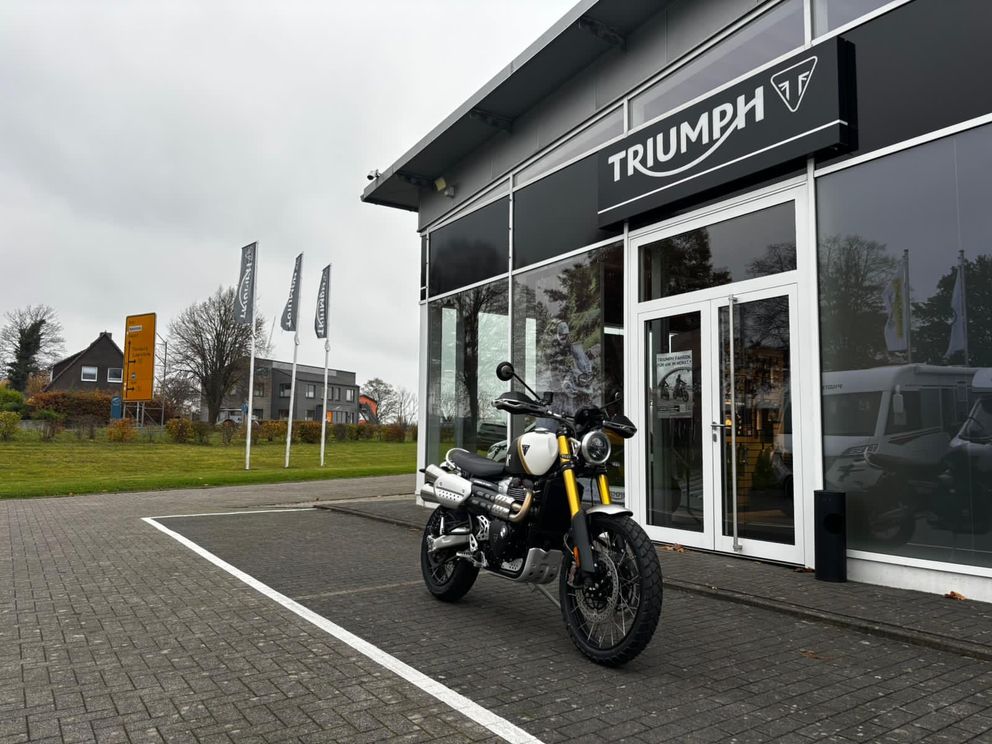 TRIUMPH Scrambler 1200 XE MY26 Kurven-ABS
