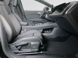 AUDI Q4 SUV e-tron performance 210 kW Klima Navi