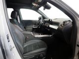 MERCEDES-BENZ GLB 200 d | AMG NIGHT AHK DISTR KAMERA PANO SPUR