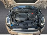 MINI Cooper Essential Trim LED Driving.Ass PDC hi. DAB