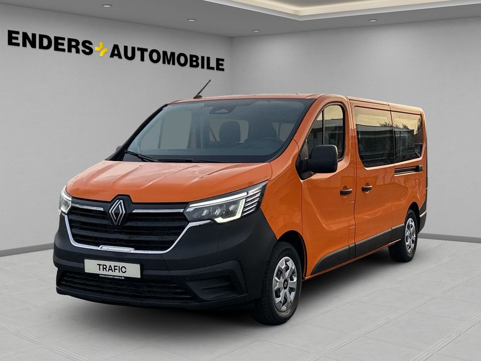 RENAULT Trafic Grand Authentic Blue DCI110 9-Sitzer