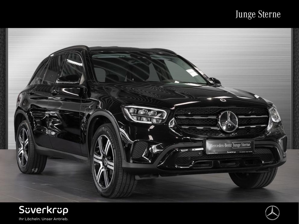 MERCEDES-BENZ GLC 300 de 4M // NIGHT AHK KAMERA STANDH PDC SHZ