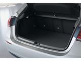 MERCEDES-BENZ A 180 d AHK KAMERA PANO SPUR PDC SHD SHZ