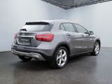 MERCEDES-BENZ GLA 180  PDC SHZ