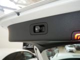 MERCEDES-BENZ E 220 T d 4M , AVANTGARDE AHK DISTR KAMERA SPUR