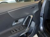MERCEDES-BENZ A 180 // PROGRESSIVE KAMERA SPUR PDC SHZ