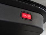 MERCEDES-BENZ C 220 d T  // AVANTGARDE KAMERA SPUR PDC SHZ
