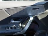 MERCEDES-BENZ A 200 d , Progressive Navi LED Pano Kamera PDC