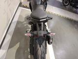 BMW F 900 R DEAL-BOXENSTOP Triple Black QS+ LED SOS GRA