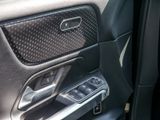 MERCEDES-BENZ GLB 200 // PROGRESSIVE SPUR PANO AHK KAMERA PDC