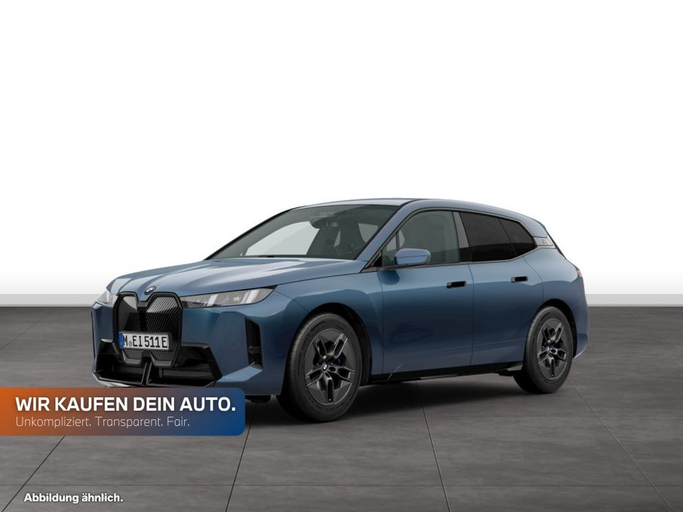 BMW iX xDrive45 