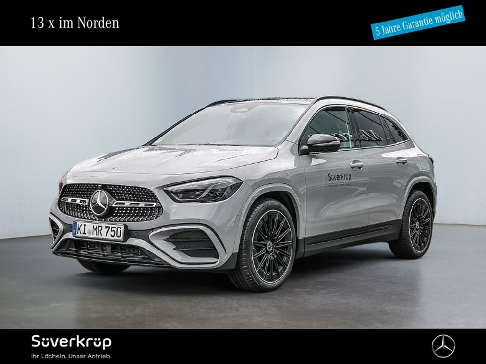 MERCEDES-BENZ GLA 200 AMG NIGHT SPUR DISTR PANO AHK 360 PDC