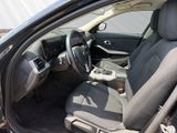 BMW 318 i Limousine Live Cockpit+ Temp PDCv+h Klima