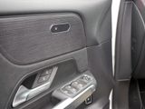 MERCEDES-BENZ EQB 300 4M , AMG SPUR STANDH KAMERA DISTR PDC