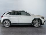 MERCEDES-BENZ GLA 200 d BURM AMG NIGHT DISTR PANO SPUR KAMERA