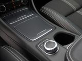 MERCEDES-BENZ GLA 180  PDC SHZ