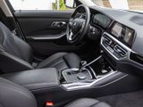 BMW 320 dSportline+Panorama+Navi+DAB+HUD+RFK+Leder