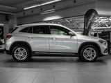 MERCEDES-BENZ GLA 180 d // PROGRESSIVE AHK KAMERA SPUR PDC SHZ
