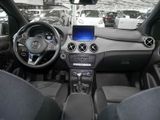 MERCEDES-BENZ B 180 KAMERA PDC SHZ