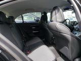 MERCEDES-BENZ C 300 e AVANTGARDE KAMERA SPUR PDC SHZ