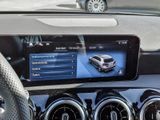 MERCEDES-BENZ A 200 d Kompakt AMG NIGHT SPUR PANO DISTR PDC