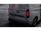 VW Transporter Kasten Motor: 2,0 l TDI 110 kW Getriebe: 8-Gang-Automatikgetriebe Radstand: 3500 mm LR