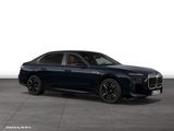 BMW M760e xDrive Limousine