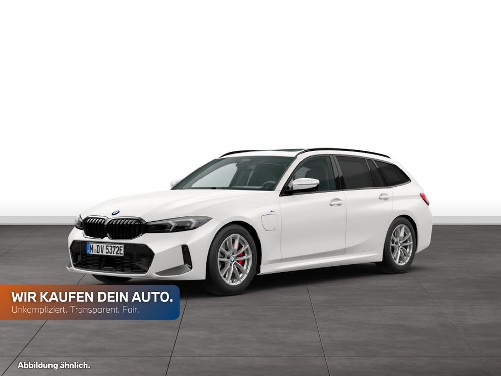 BMW 330e xDrive Touring