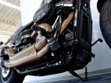 Harley Davidson Fat Bob seitlicher Kennzeichenträger