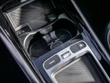 MERCEDES-BENZ GLA 200 d // AMG SPUR AHK KAMERA PDC SHZ MULTI