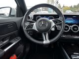 MERCEDES-BENZ GLA 200 PROGRESSIVE AHK KAMERA PANO SPUR STANDH