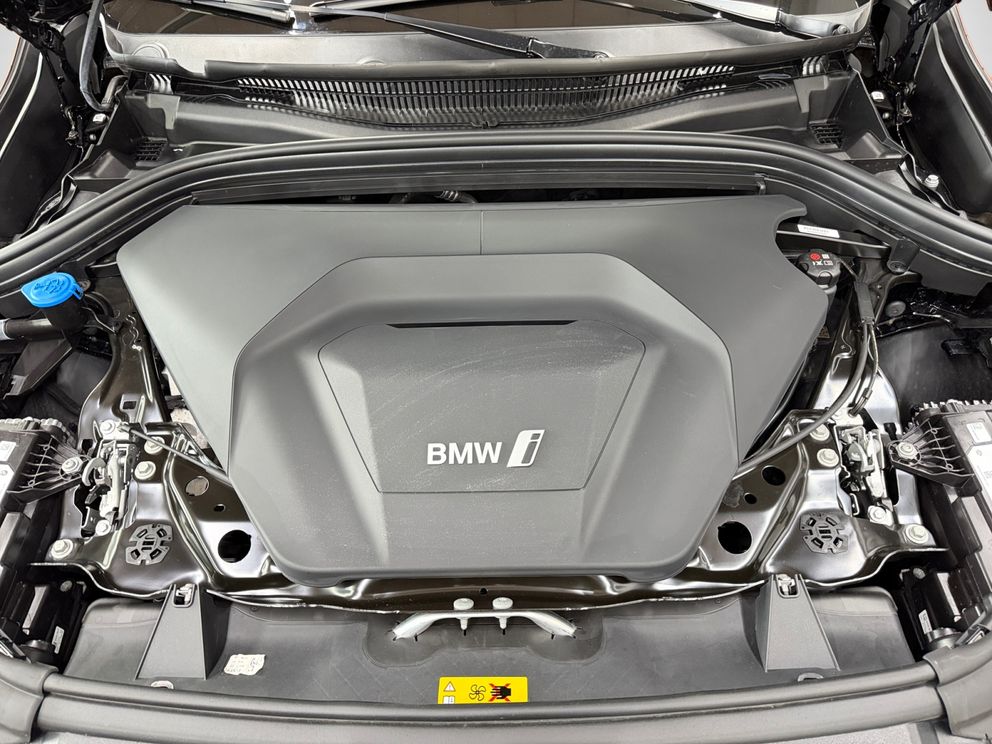 BMW iX1 xDrive30 M Sport H&K+Adapt.LED+SHZ DW 0,25%