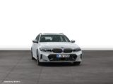 BMW 330e xDrive Touring