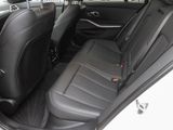 BMW 318 dTour+Navi+DAB+HUD+LED+360Kamera+Leder+PDCv+h