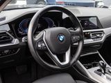 BMW 330 eTour+Navi+DAB+LED+RFK+SHZ+Sportsitze+PDCv+h