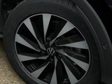 VW T-Roc Style 1.5 eTSI NAVI+SITZHZ+AHK+ACC+PDC
