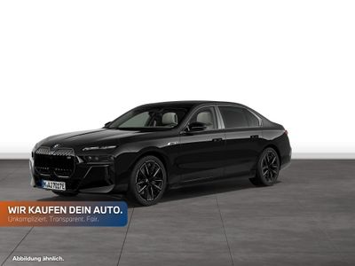 BMW M760e xDrive Limousine