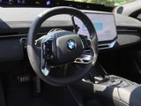 BMW iX3 50 xDrive Park-Assistent+Sportpaket+HUD+AHK-el. klappb.+Panorama+Navi+Memory Sitze