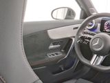 MERCEDES-BENZ A 200 , AMG BURM 360 DISTR KAMERA SPUR PDC SHZ