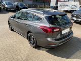 FORD Focus Turnier Titanium LED Navi PDCv+h SHZ